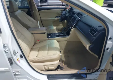 2016 Toyota Camry Xle z USA, uszkodzony, nr VIN 4T1BD1FK2GU191222